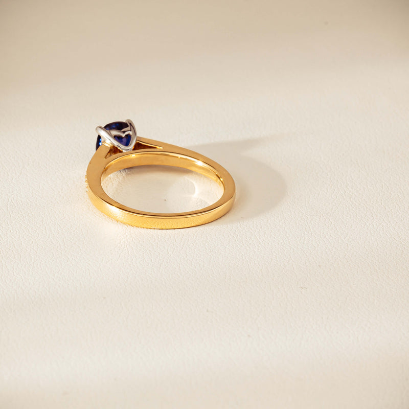 18ct Yellow Gold 1.55ct Sapphire & Diamond Vantage Ring - Ring - Walker & Hall