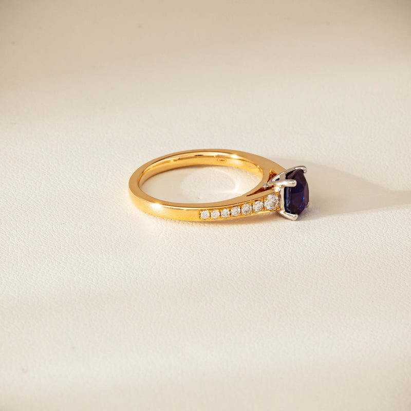 18ct Yellow Gold 1.55ct Sapphire & Diamond Vantage Ring - Ring - Walker & Hall