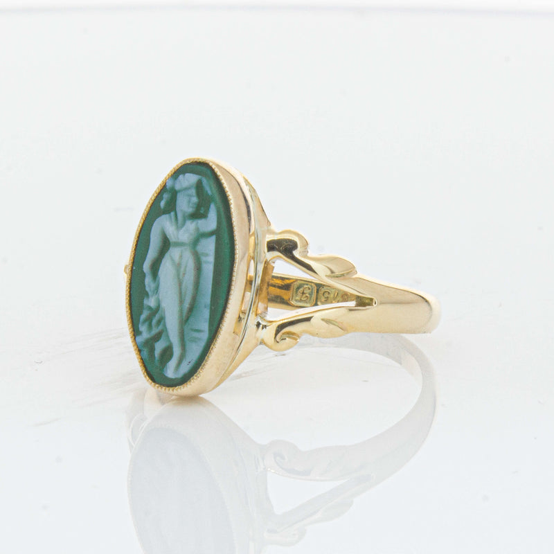 Vintage 9ct Yellow Gold Chrysoprase Cameo Ring - Ring - Walker & Hall