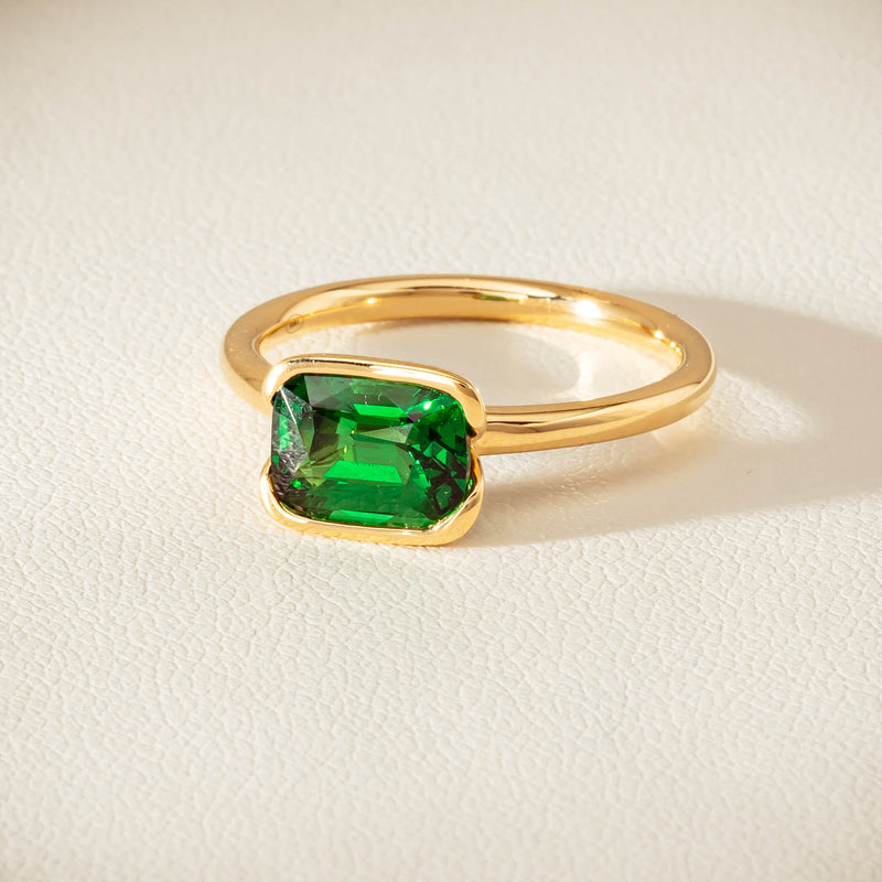 18ct Yellow Gold 2.05ct Tsavorite Elle Ring - Ring - Walker & Hall