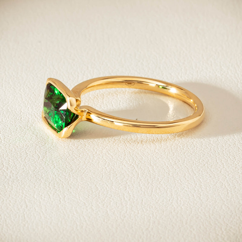 18ct Yellow Gold 2.05ct Tsavorite Elle Ring - Ring - Walker & Hall