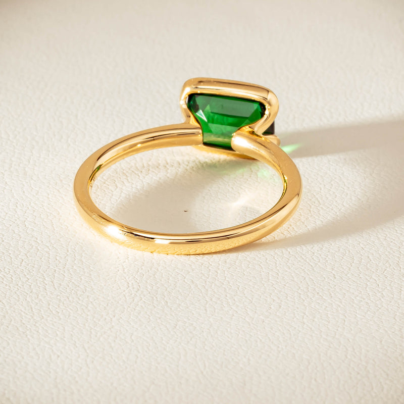 18ct Yellow Gold 2.05ct Tsavorite Elle Ring - Ring - Walker & Hall