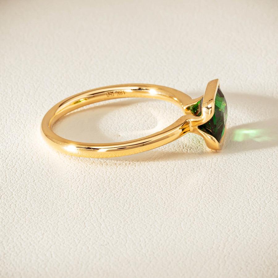 18ct Yellow Gold 2.05ct Tsavorite Elle Ring - Ring - Walker & Hall