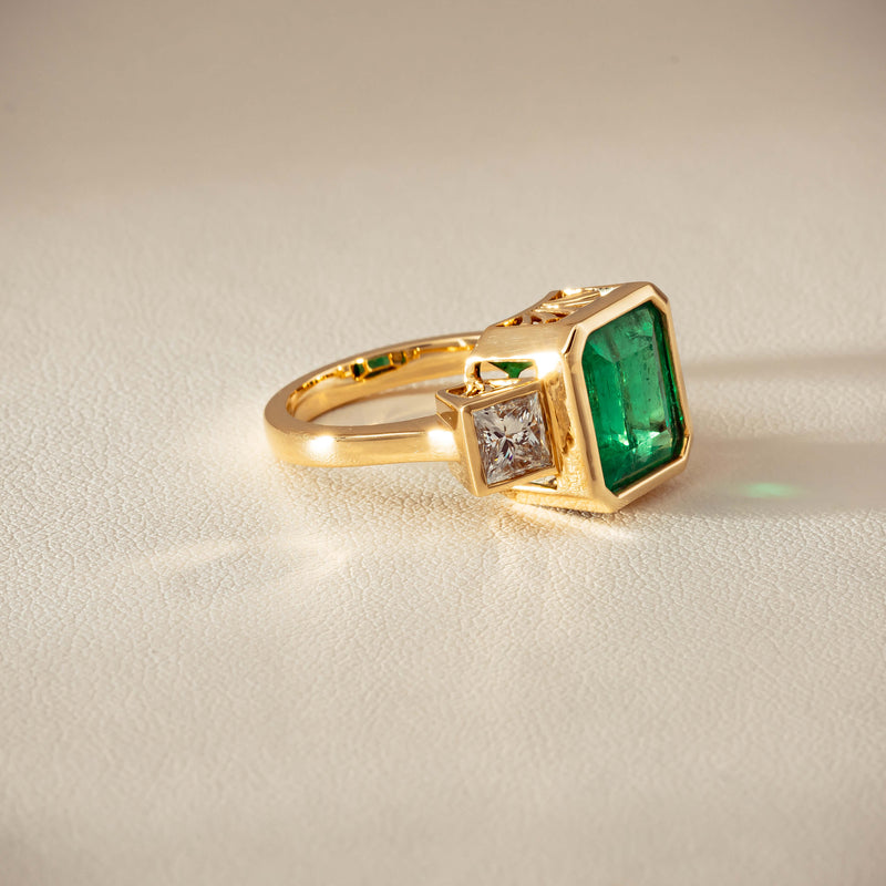 18ct Yellow Gold 5.07ct Emerald & Princess-Cut Diamond Ring - Ring - Walker & Hall