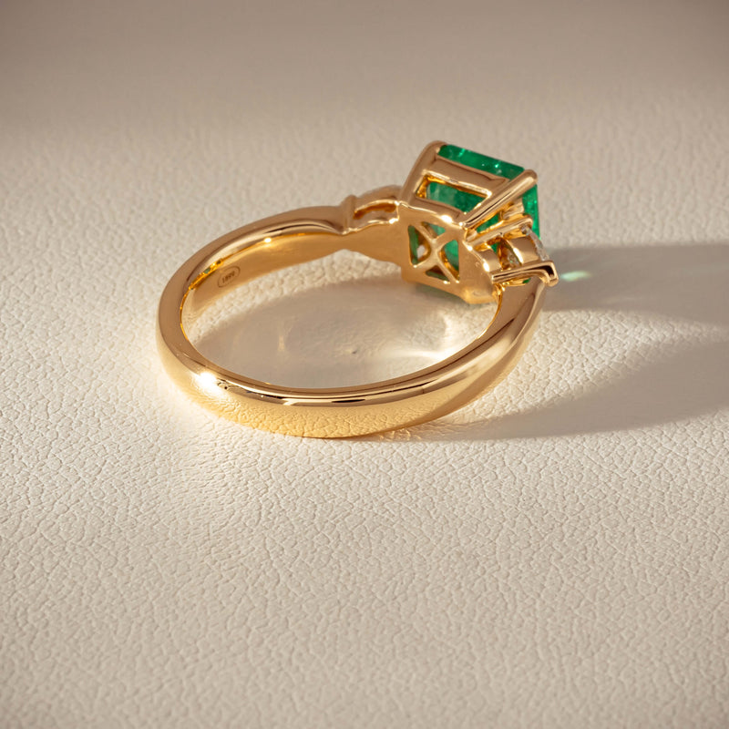 18ct Yellow Gold 1.83ct Emerald & Diamond Ayla Ring - Ring - Walker & Hall