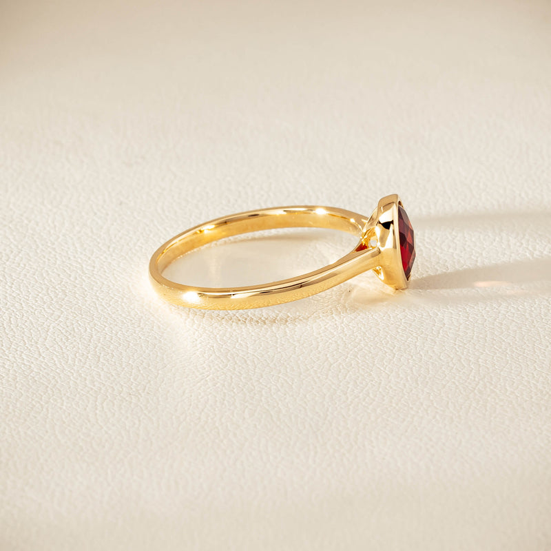9ct Yellow Gold Garnet Iris Ring - Ring - Walker & Hall