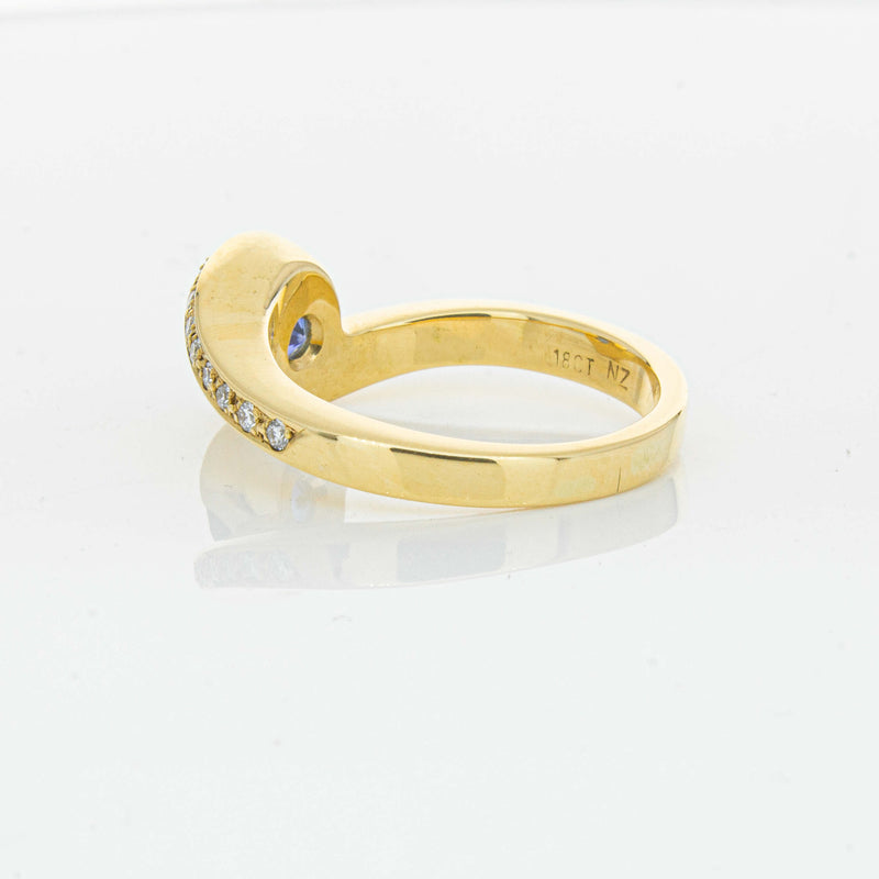 Deja Vu 18ct Yellow Gold 1.28ct Sapphire & Diamond Ring - Ring - Walker & Hall