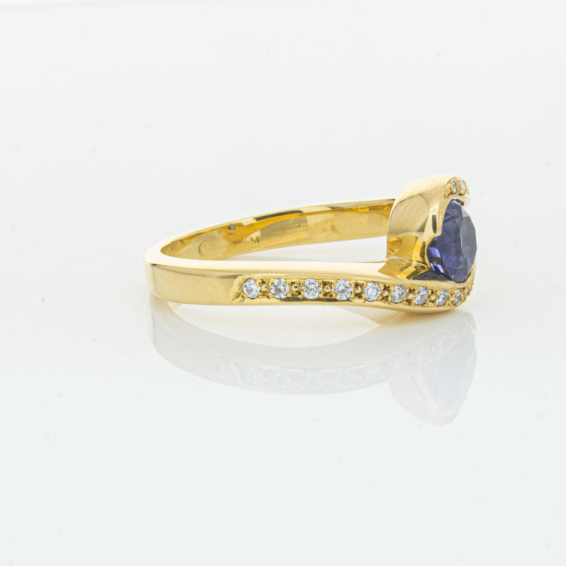 Deja Vu 18ct Yellow Gold 1.28ct Sapphire & Diamond Ring - Ring - Walker & Hall