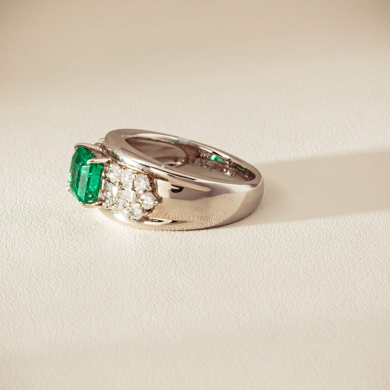 Deja Vu Platinum 1.43ct Emerald & Diamond Cluster Ring - Ring - Walker & Hall