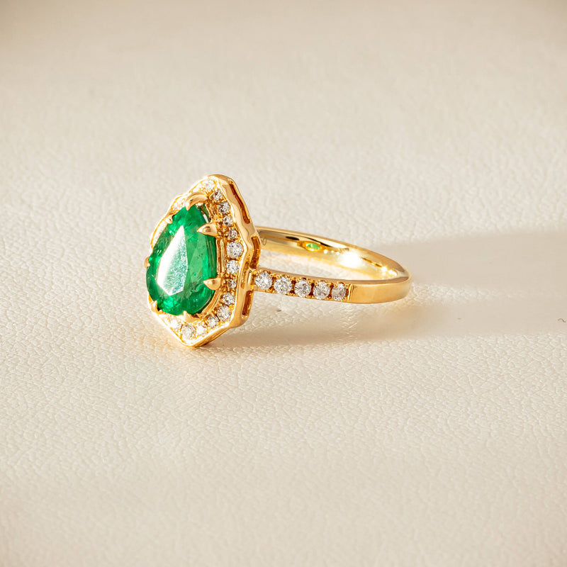 Deja Vu 18ct Yellow Gold 1.22ct Emerald & Diamond Ring - Ring - Walker & Hall