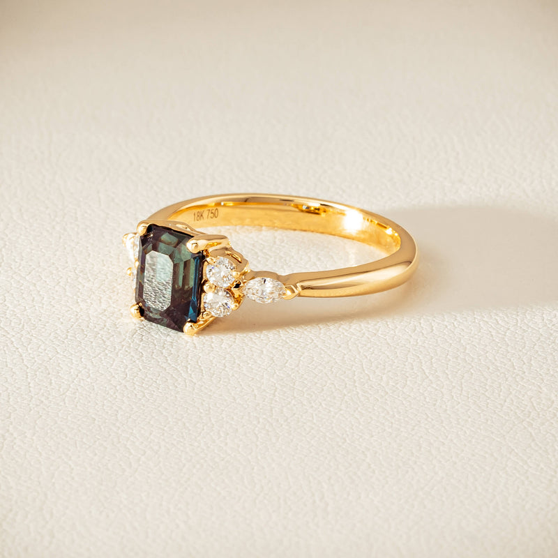 18ct Yellow Gold 1.52ct Teal Sapphire & Diamond Oriana Ring - Ring - Walker & Hall