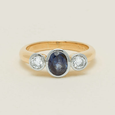 Deja Vu 18ct Yellow Gold 1.00ct Sapphire & Diamond Ring