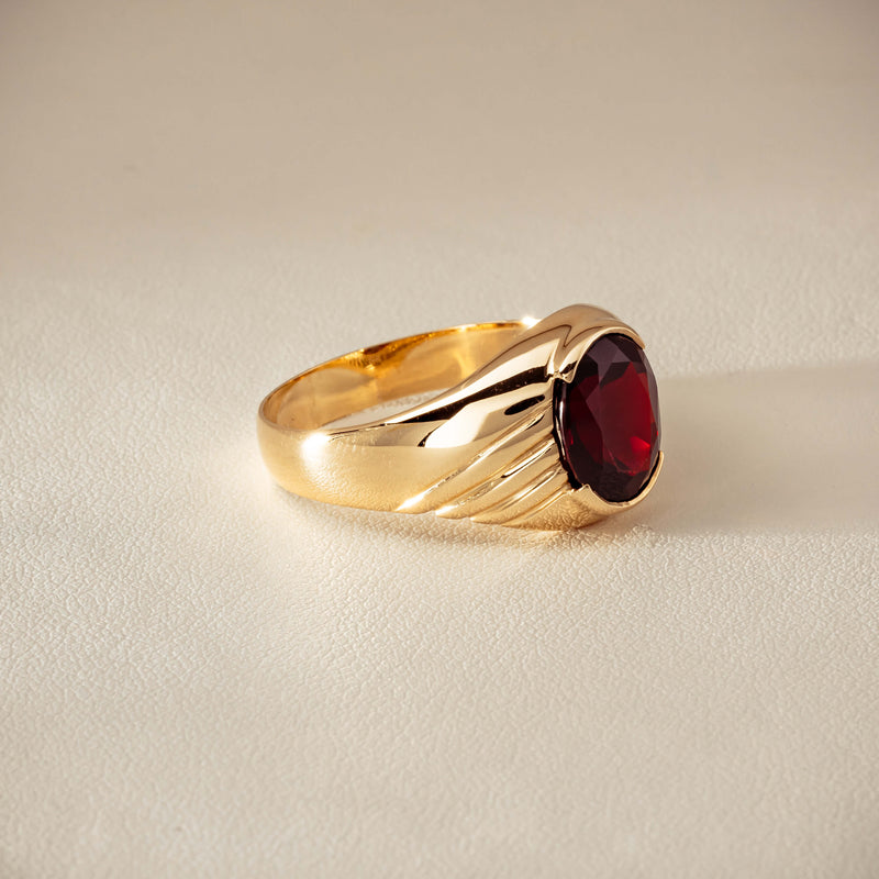 Deja Vu 9ct Yellow Gold 5.00ct Oval Garnet Mens Ring - Ring - Walker & Hall
