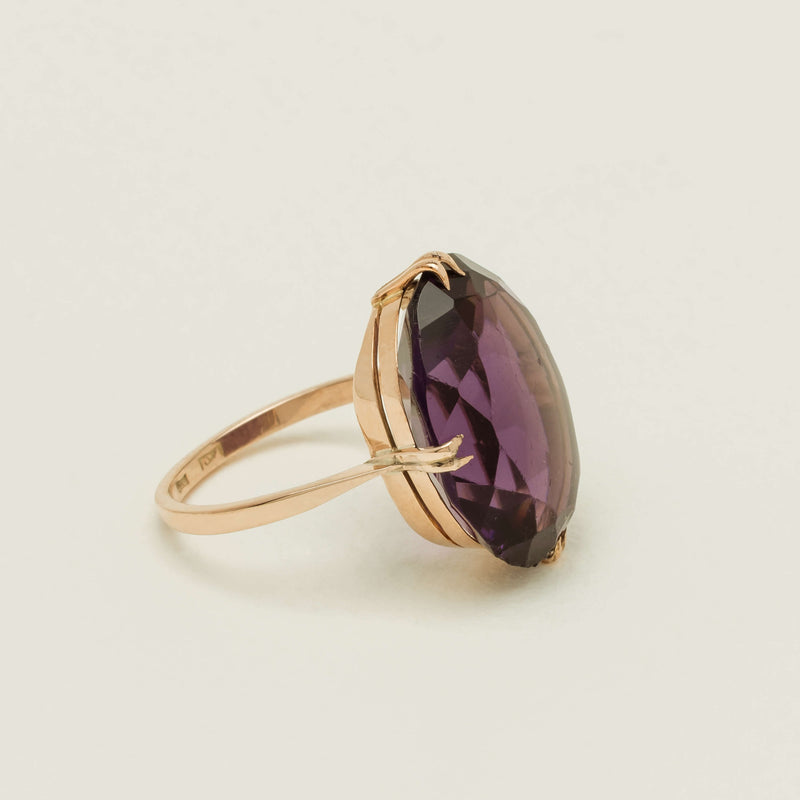 Deja Vu 9ct Rose Gold Large Oval Amethyst Ring - Ring - Walker & Hall