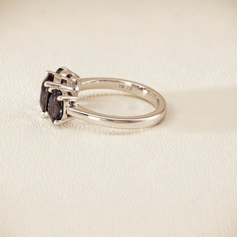 18ct White Gold 4.31ct Green Sapphire Odyssey Ring - Ring - Walker & Hall