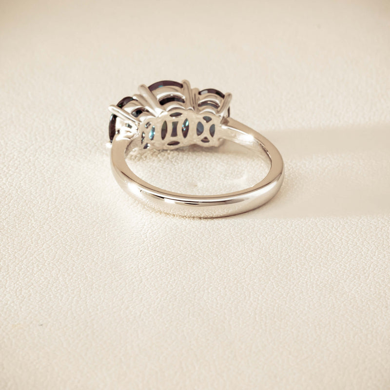 18ct White Gold 4.31ct Green Sapphire Odyssey Ring - Ring - Walker & Hall