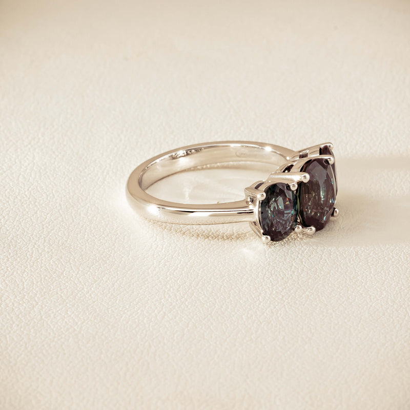 18ct White Gold 4.31ct Green Sapphire Odyssey Ring - Ring - Walker & Hall