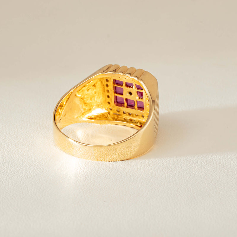 Deja Vu 18ct Yellow Gold Pink Sapphire Diamond Signet Ring - Ring - Walker & Hall