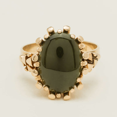 Vintage 9ct Yellow Gold Oval Greenstone Ring - Ring - Walker & Hall