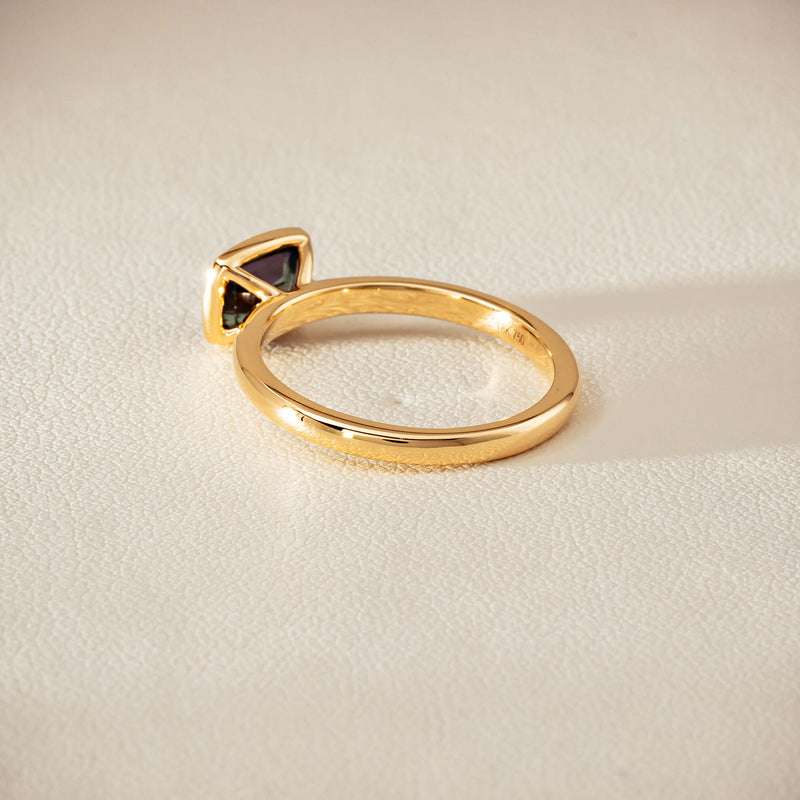 18ct Yellow Gold 1.23ct Teal Sapphire Rubover Set Ring - Ring - Walker & Hall