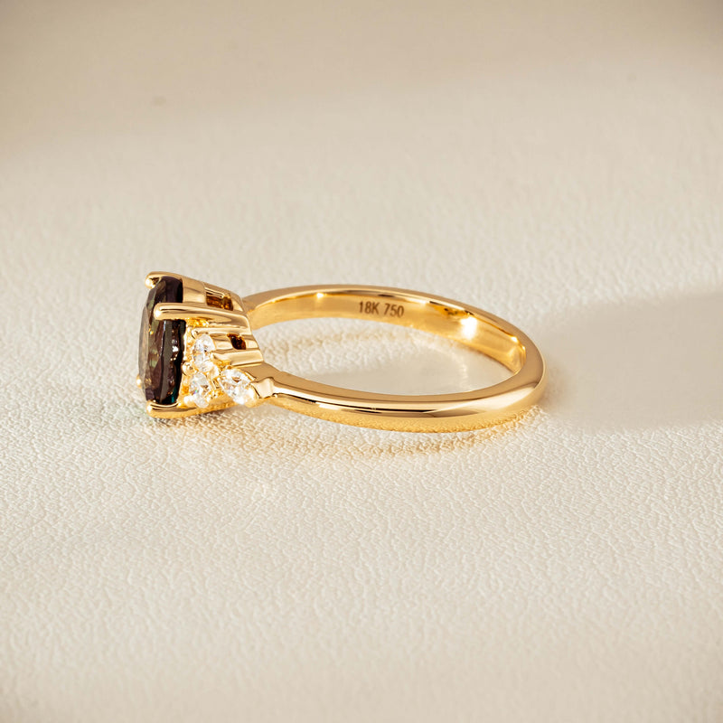 18ct Yellow Gold 2.20ct Green Sapphire & Diamond Oriana Ring