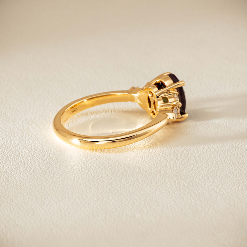 18ct Yellow Gold 2.20ct Green Sapphire & Diamond Oriana Ring