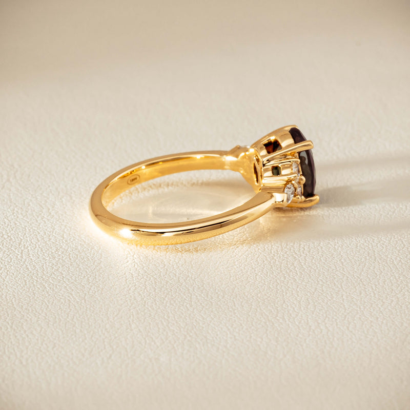 18ct Yellow Gold 2.20ct Green Sapphire & Diamond Oriana Ring