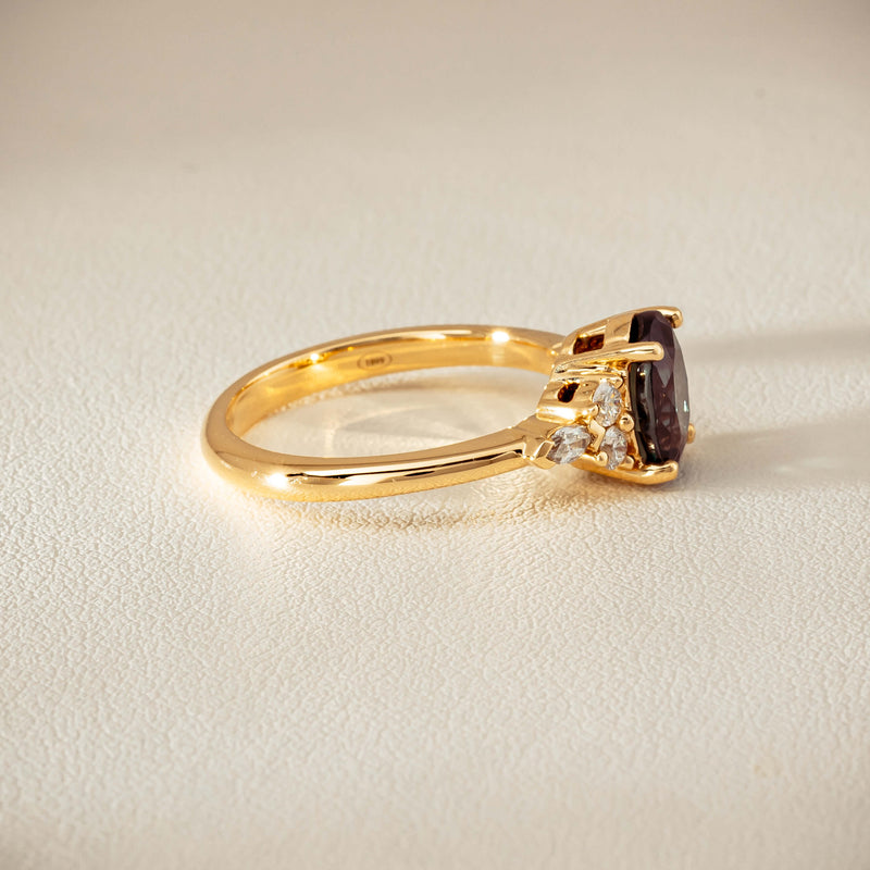 18ct Yellow Gold 2.20ct Green Sapphire & Diamond Oriana Ring