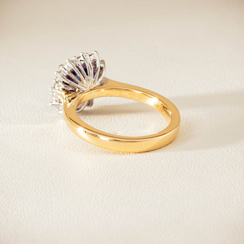 18ct Yellow Gold 2.00ct Sapphire & Diamond Belle Ring