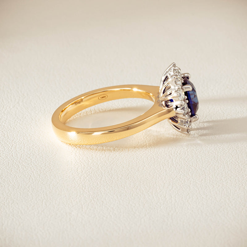18ct Yellow Gold 2.00ct Sapphire & Diamond Belle Ring
