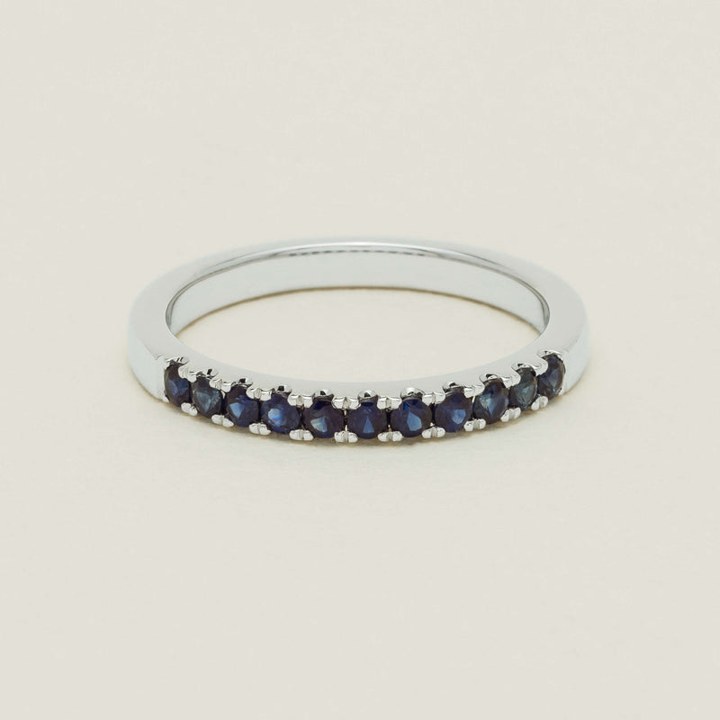 18ct White Gold Sapphire Bella Band