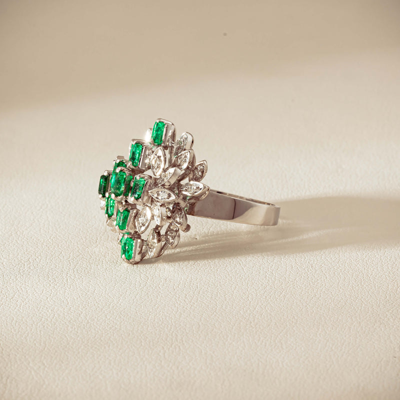 Vintage 13ct White Gold Emerald & Diamond Cluster Ring