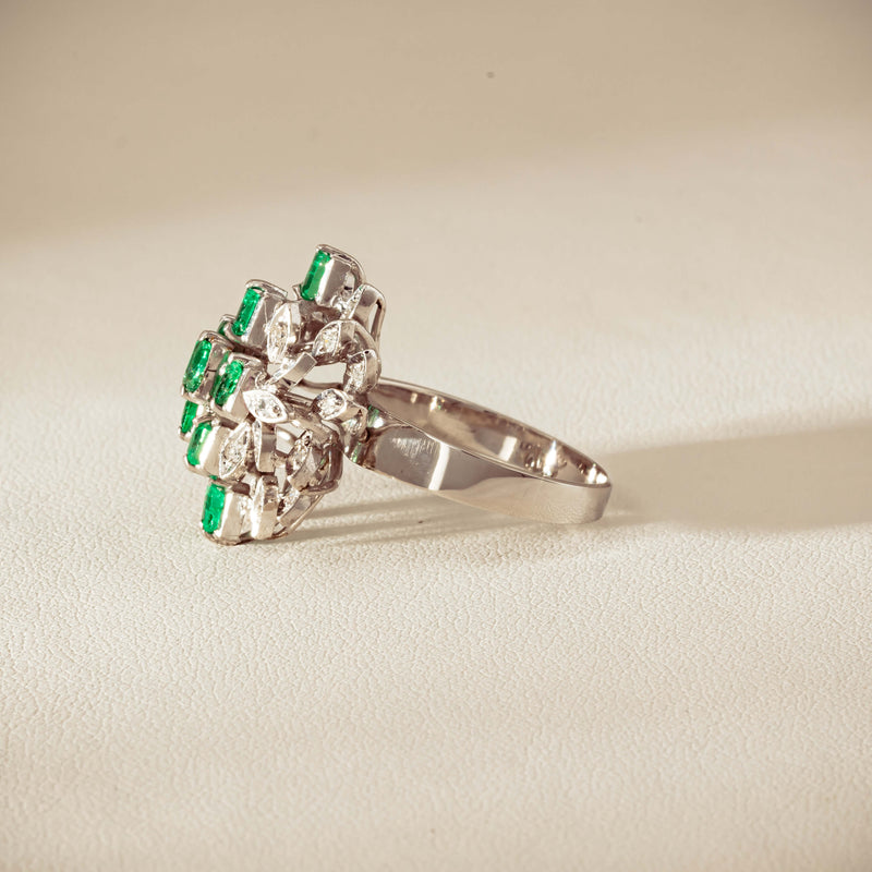 Vintage 13ct White Gold Emerald & Diamond Cluster Ring