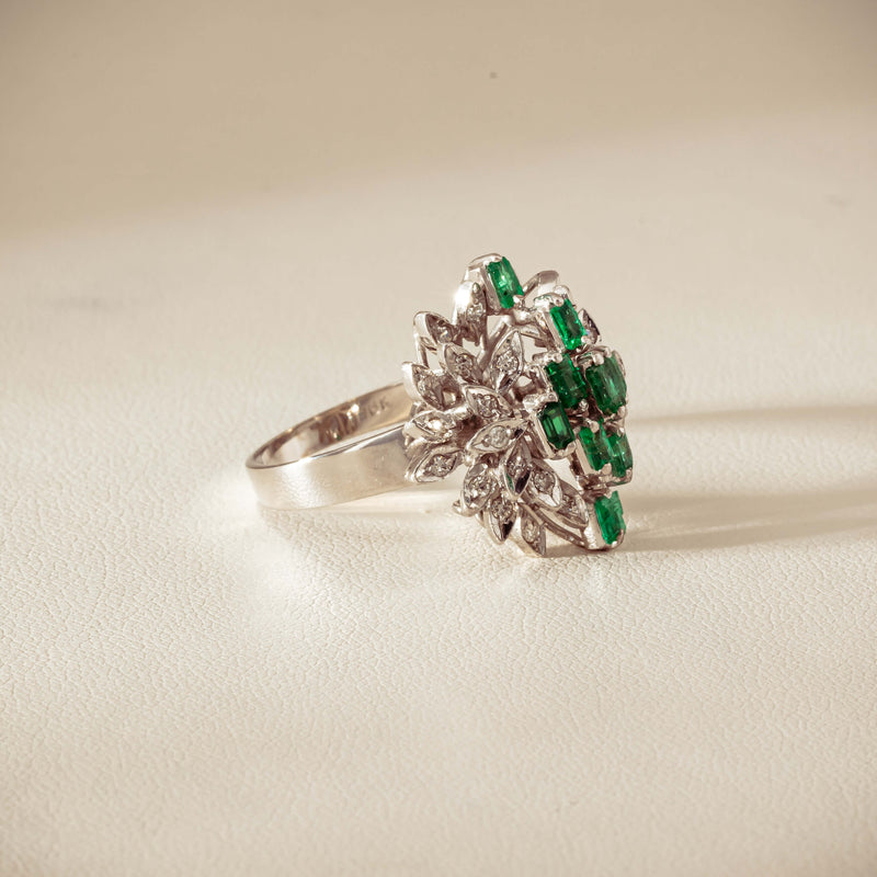 Vintage 13ct White Gold Emerald & Diamond Cluster Ring