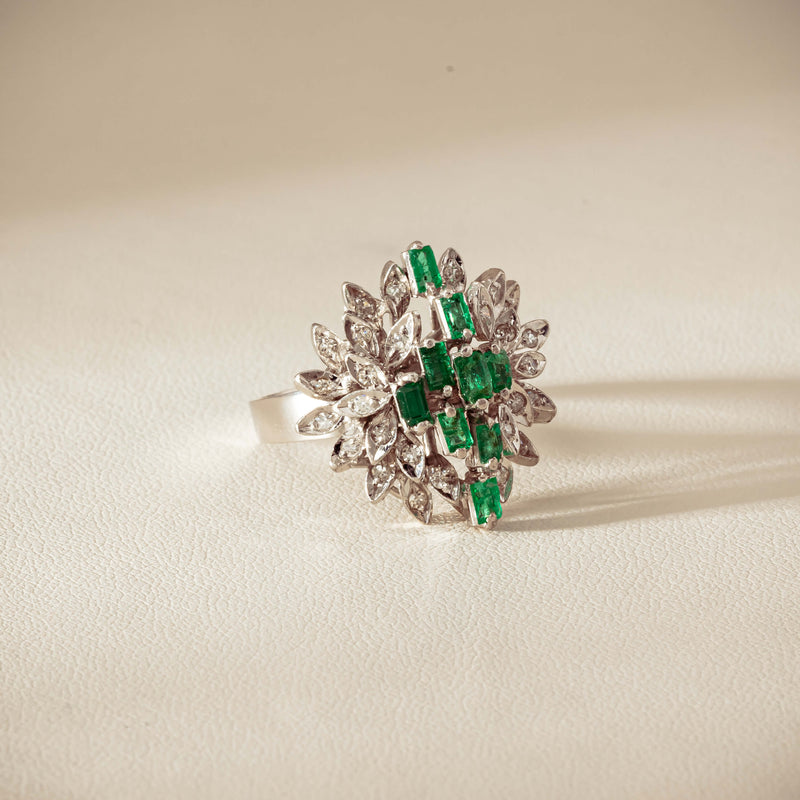 Vintage 13ct White Gold Emerald & Diamond Cluster Ring