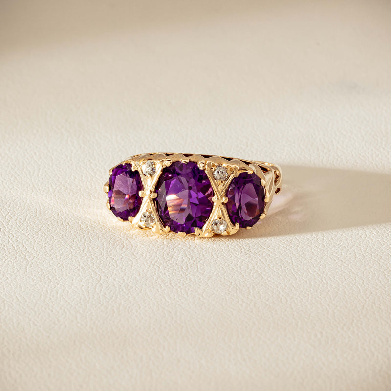 Deja Vu 9ct Gold Amethyst & Diamond Ring - London 1972