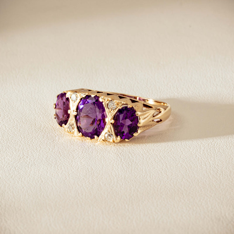 Deja Vu 9ct Gold Amethyst & Diamond Ring - London 1972