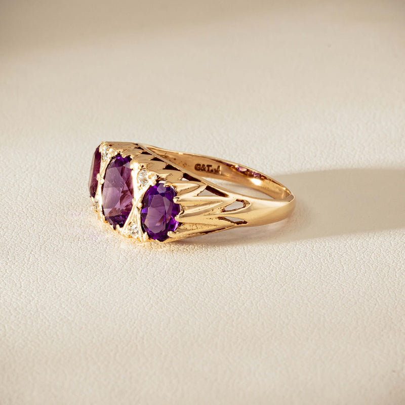 Deja Vu 9ct Gold Amethyst & Diamond Ring - London 1972