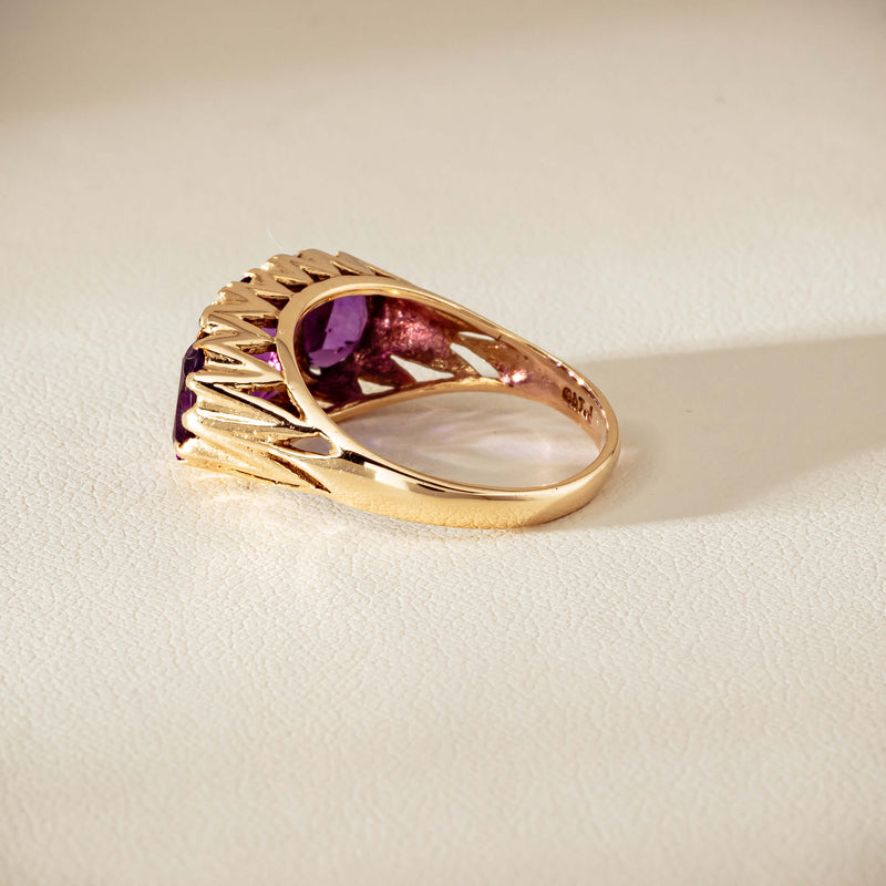 Deja Vu 9ct Gold Amethyst & Diamond Ring - London 1972