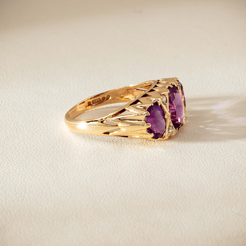 Deja Vu 9ct Gold Amethyst & Diamond Ring - London 1972