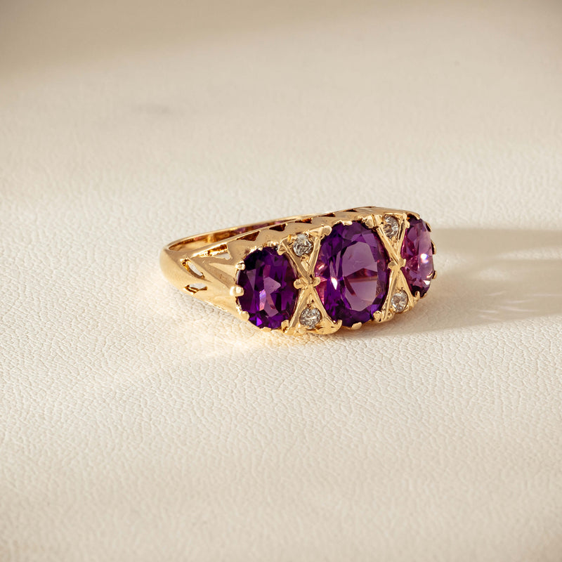 Deja Vu 9ct Gold Amethyst & Diamond Ring - London 1972