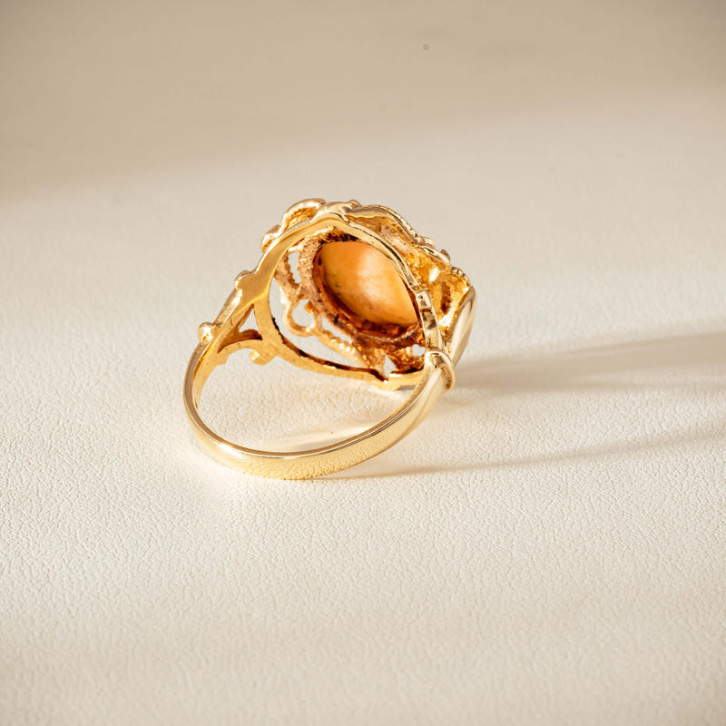 Deja Vu 9ct Yellow Gold Decorative Cameo Ring - London 1976