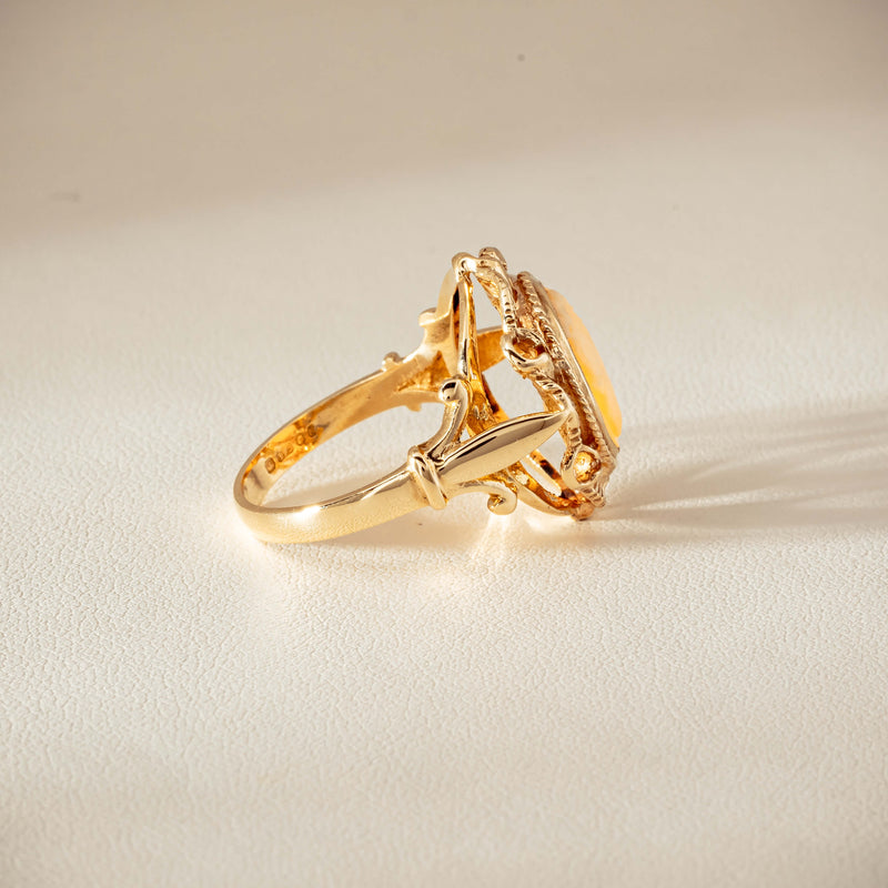 Deja Vu 9ct Yellow Gold Decorative Cameo Ring - London 1976