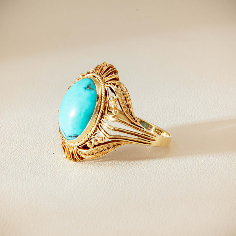 Deja Vu 14ct Yellow Gold Oval Turquoise Filigree Ring
