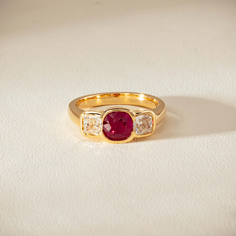 18ct Yellow Gold 1.52ct Ruby & Diamond Rubover-Set Ring