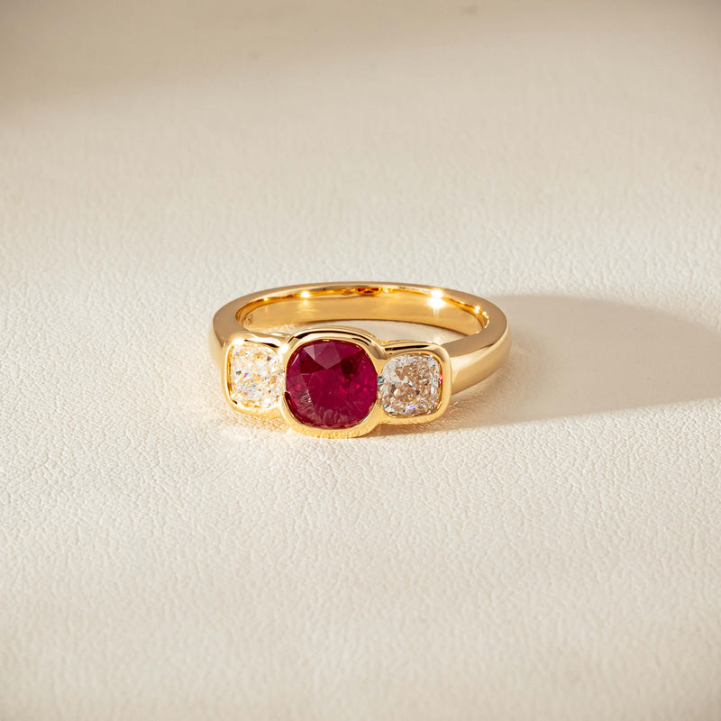18ct Yellow Gold 1.52ct Ruby & Diamond Rubover-Set Ring