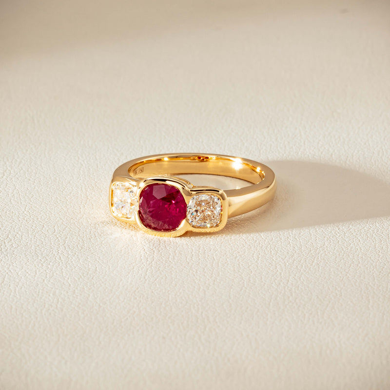 18ct Yellow Gold 1.52ct Ruby & Diamond Rubover-Set Ring
