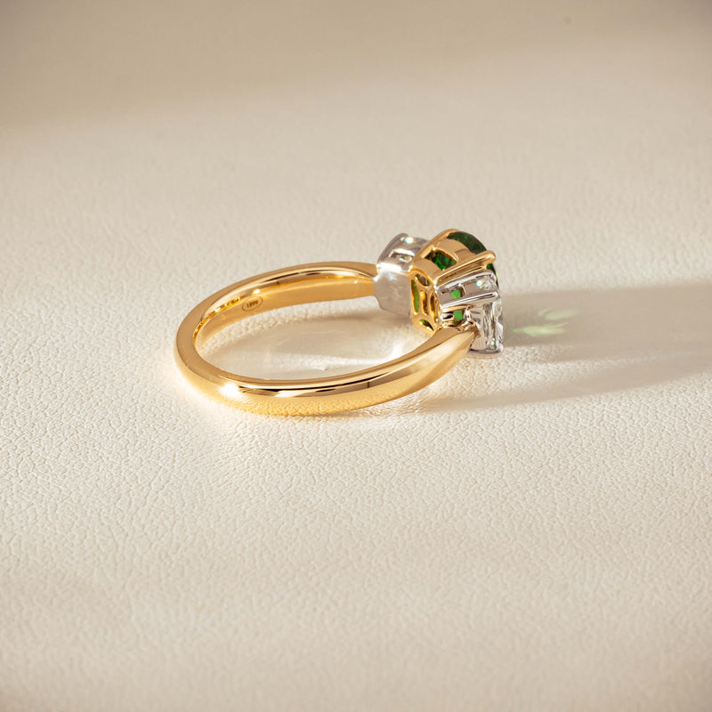 18ct Yellow Gold 2.01ct Tsavorite & Diamond Odyssey Ring
