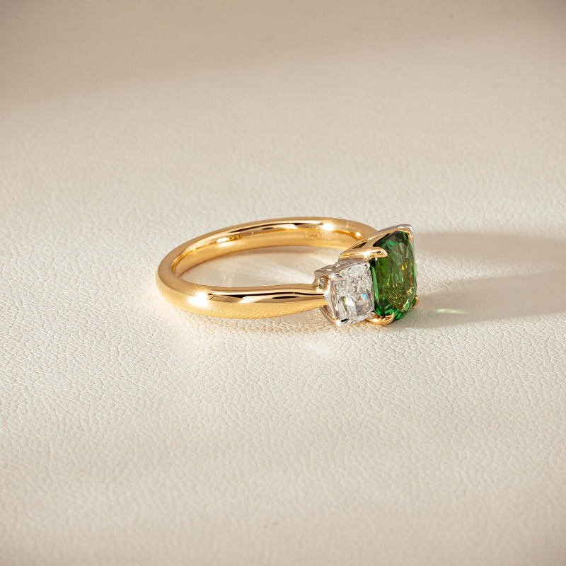 18ct Yellow Gold 2.01ct Tsavorite & Diamond Odyssey Ring