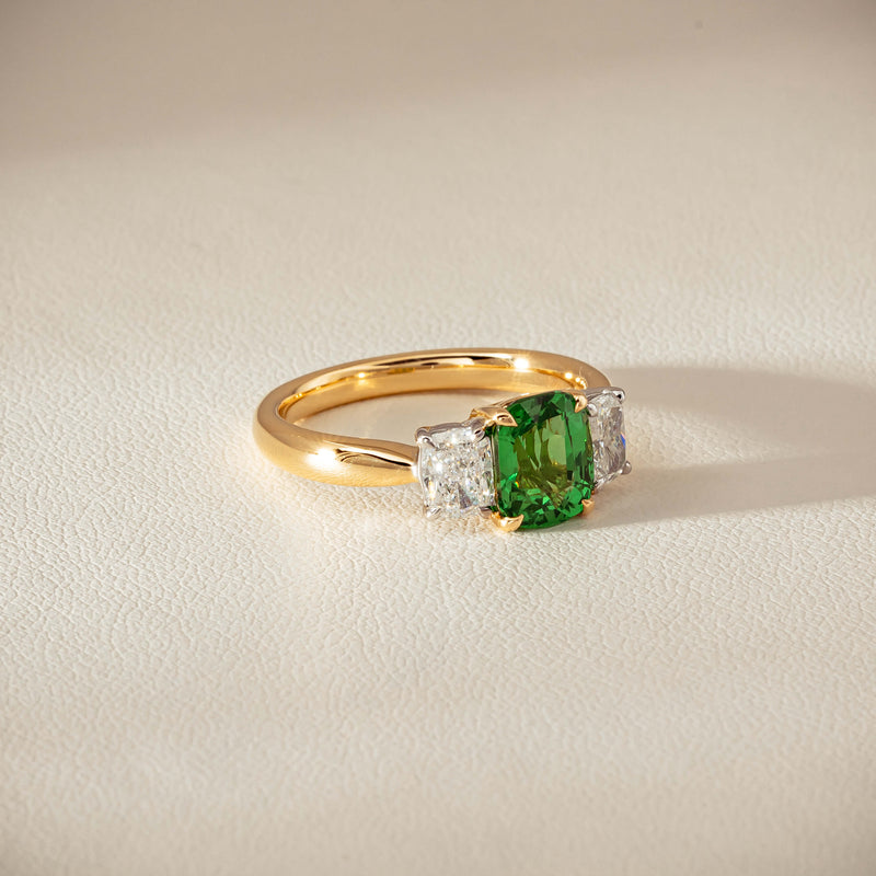 18ct Yellow Gold 2.01ct Tsavorite & Diamond Odyssey Ring